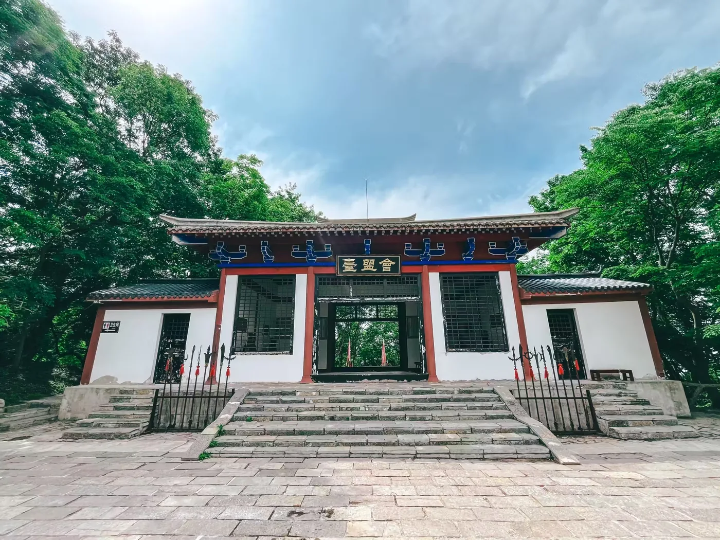 绿林寨风景图片