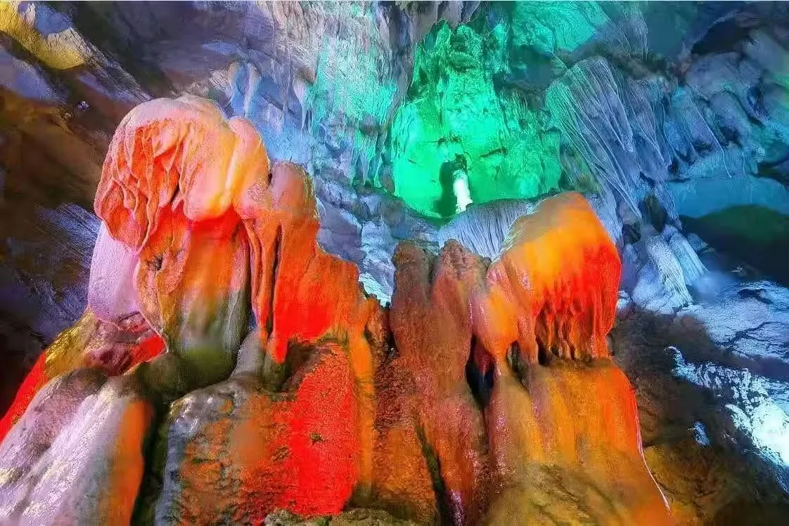 空山洞风景图片