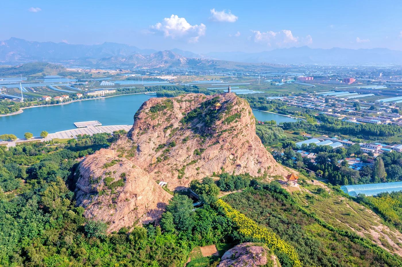 望儿山实景图片
