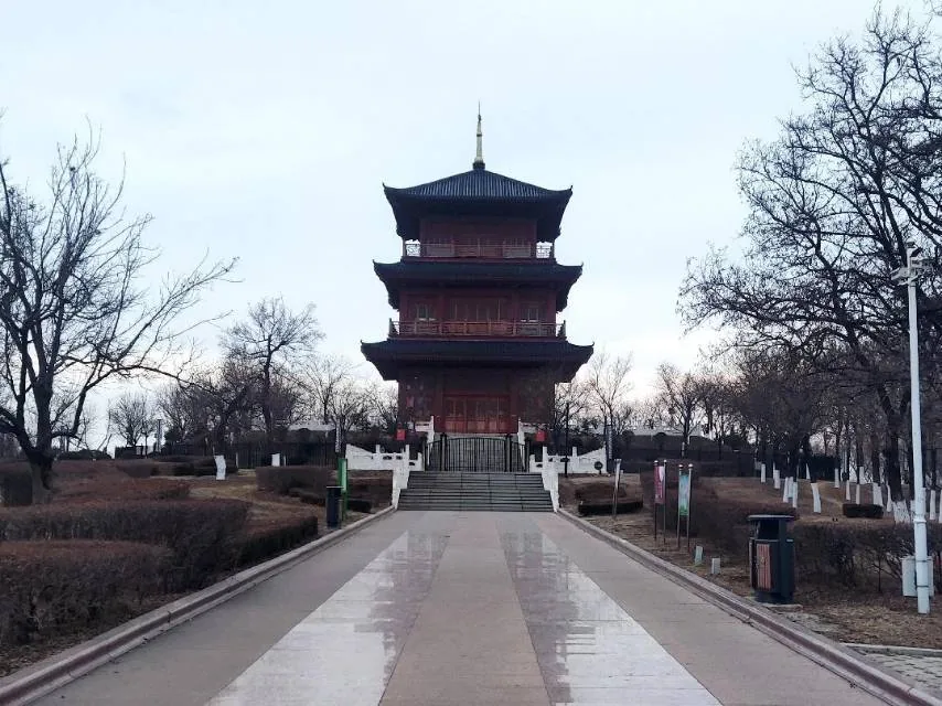 青龙山实景图片