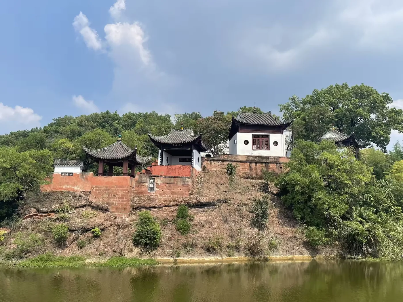 东坡赤壁实景图片