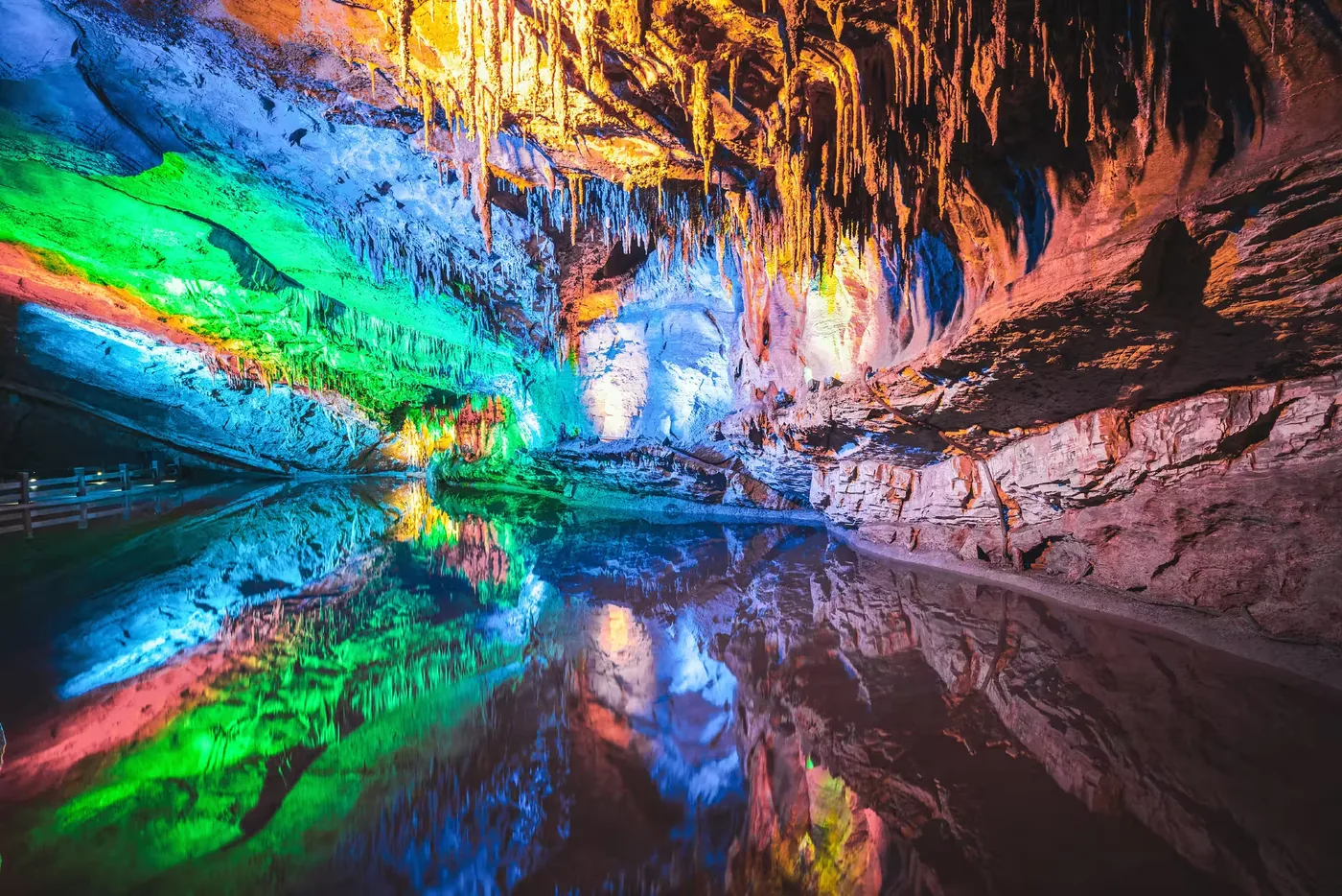 龙麟宫溶洞实景图片