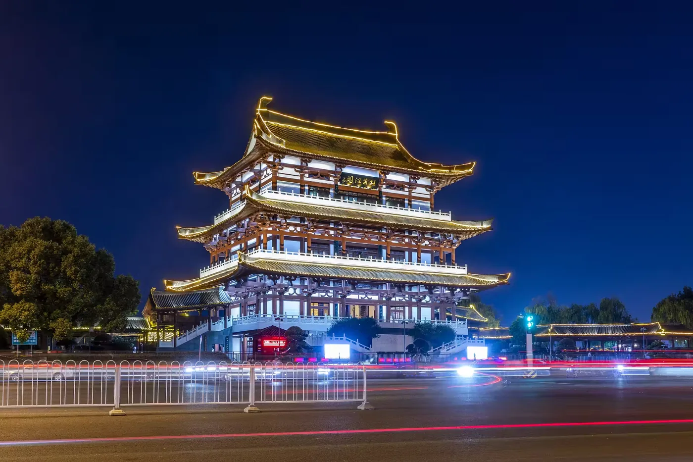 杜甫江阁实景图片