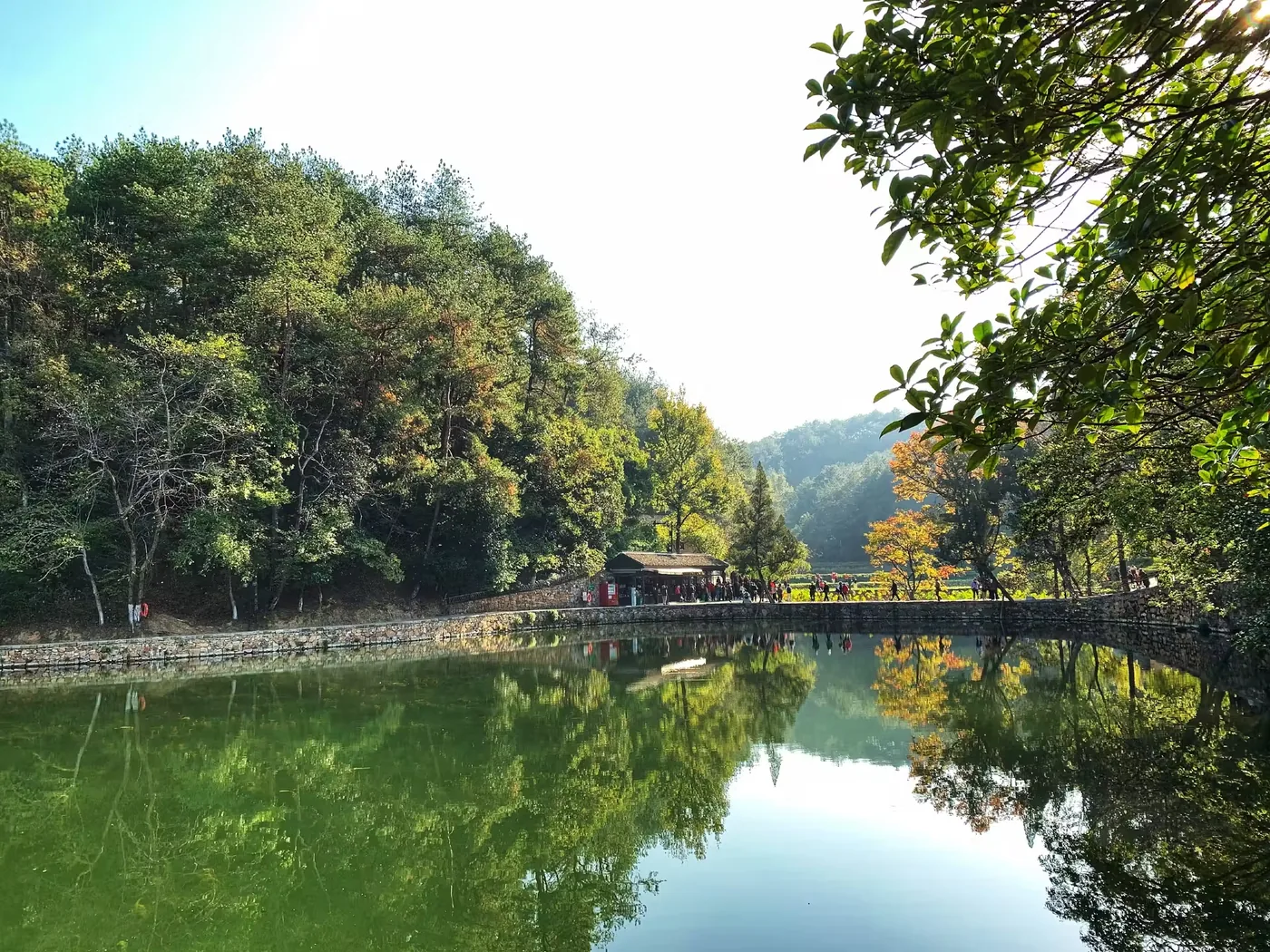 毛泽东同志故居实景图片