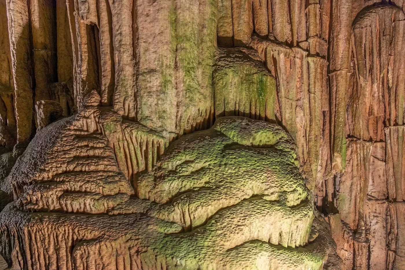 龙王洞实景图片